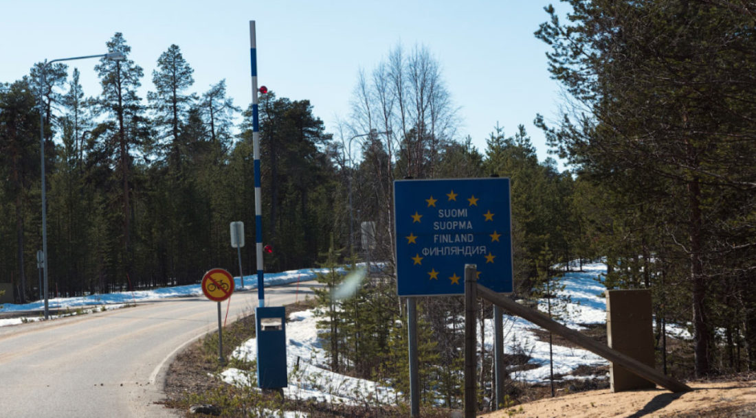 В Финляндию теперь можно проехать только на автобусе, веломаршруты закрыты